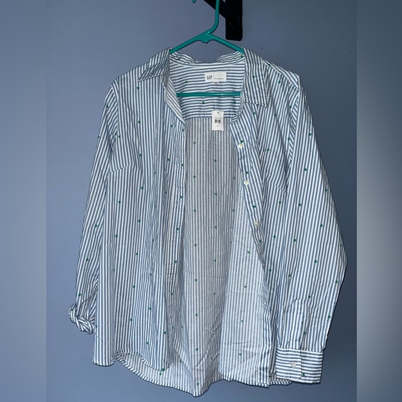 GAP Tops Gap Boyfriend Fit Shirt Xl Poshmark